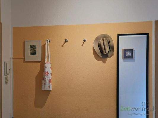 kleiner Wohnungsflur