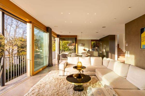 Großzügiges, lichterfülltes Wohnen