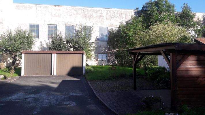 2 Garagen und Pergula.jpeg