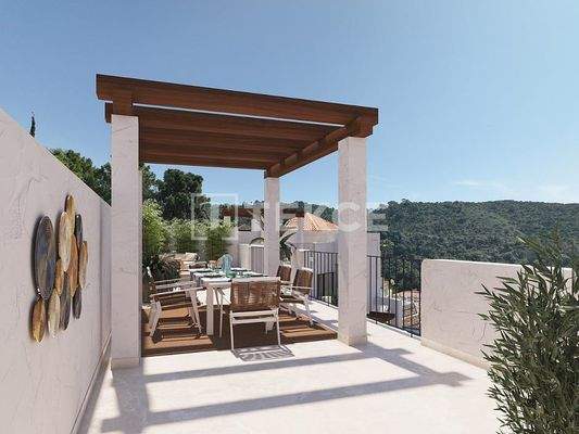 Properties Surrounded by Nature, Close to All Amenities in Benahavís