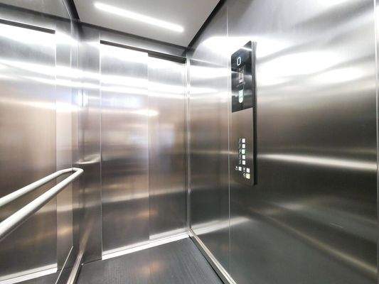 Aufzug in alle Ebenen