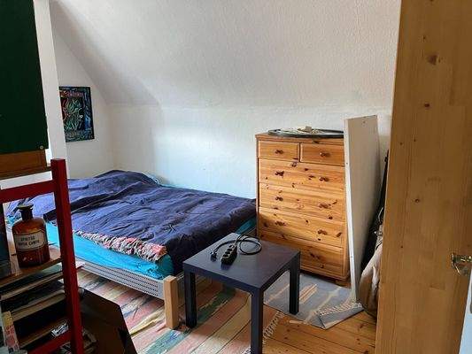 Schlafzimmer DG