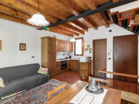 Esszimmer mit Küche.jpg