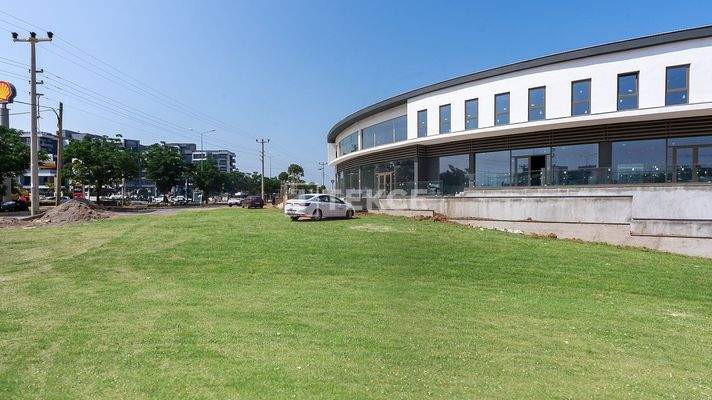 Shop in a Project Close to the Airport in Antalya