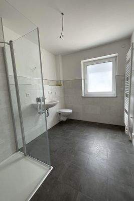 Gäste-WC mit Dusche