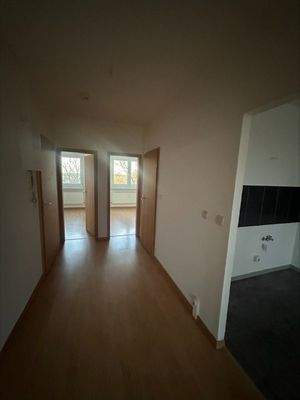 Helle Wohnung mit Balkon