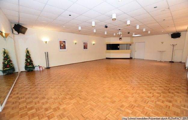 Tanzsaal im Erdgeschoss