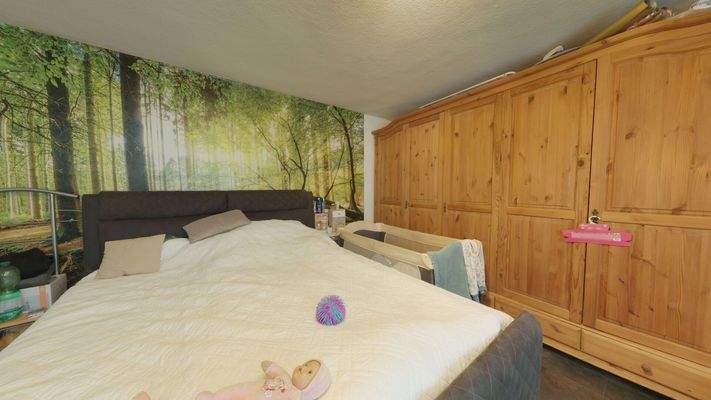 Schlafzimmer/ Wohnzimmer EG