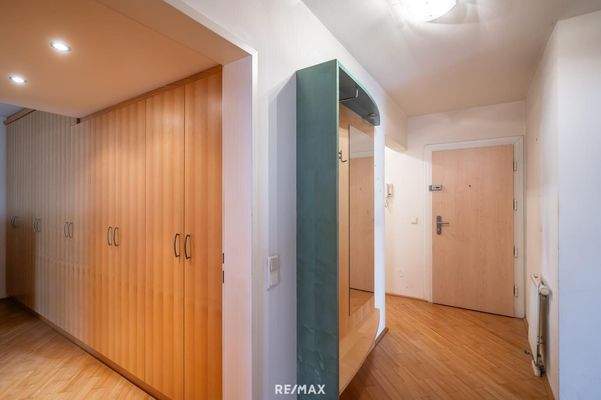 Blick ins Kinderzimmer - Arbeitszimmer