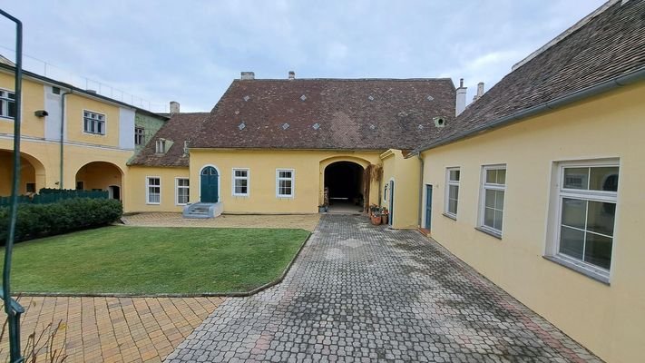 Innenhof Bild 2