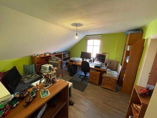 Arbeitszimmer (DG)