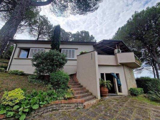 47_Bauhausstil Toskana.jpg