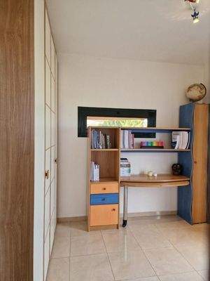 Kreta, Chersonisos: Große Villa am Dorfrand zu verkaufen