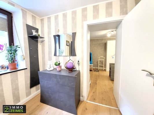 Durchgangszimmer  Arbeitszimmer.jpg