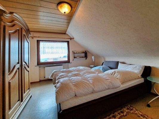 Schlafzimmer OG/ DG