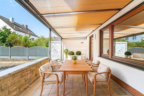 Möblierung mit KI generiert