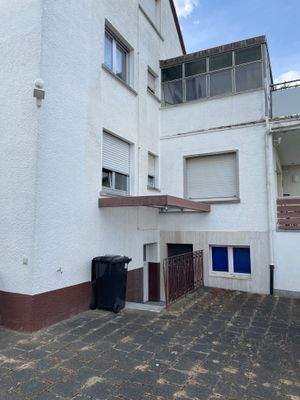 Seitenansicht - Zugang zum Keller 