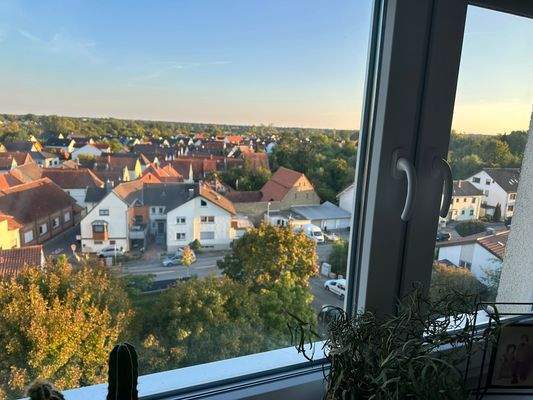 011 Ausblick Ri. Süden aus dem Fenster Essplatz.jp