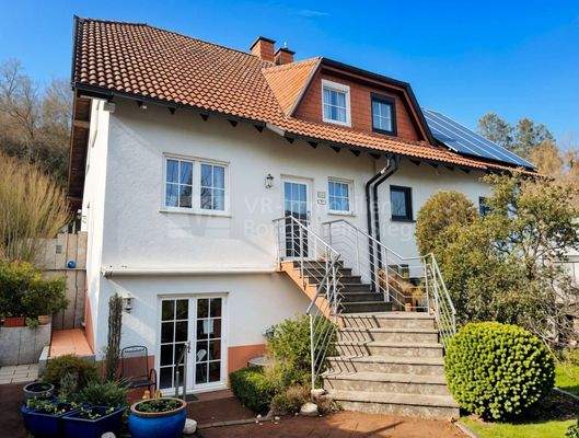 4894 Frontansicht - (KI bearbeitet)