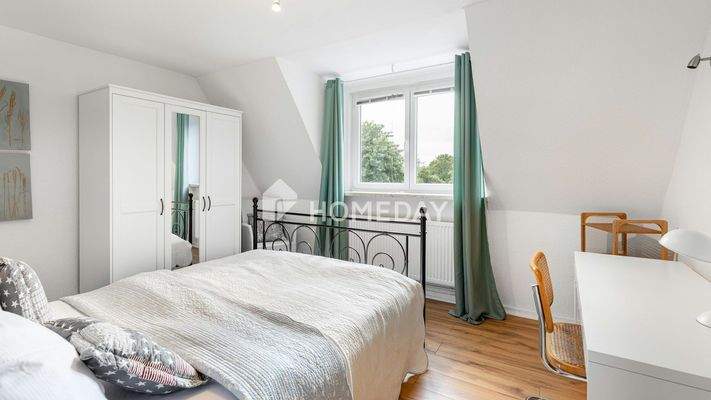 W2 1. OG Schlafzimmer 1 1