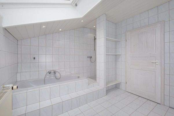 Badezimmer DG