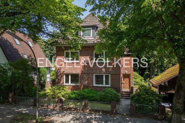 Hausansicht von der Straße