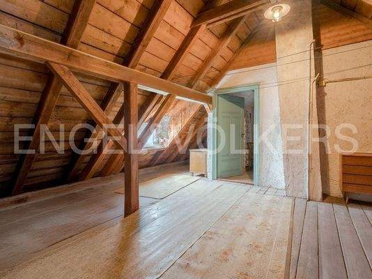 Zimmer 01 Dachgeschoss