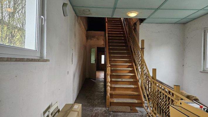 Aufgang / Auffahrt ins OG