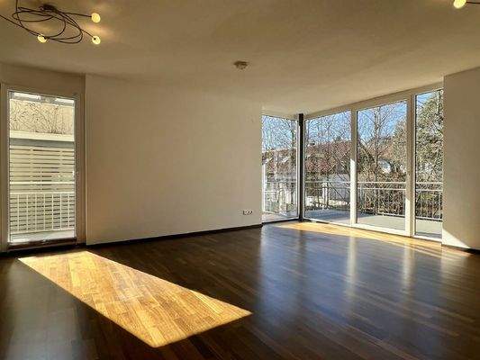 Bodentiefe Fenster im Wohn-/Essbereich