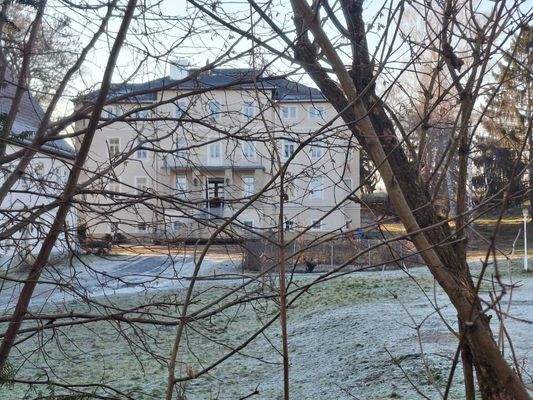 Herrenhaus, von der Kirche aus gesehen