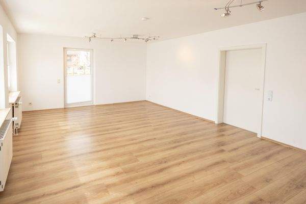 Wohnzimmer mit Ausgang zum Garten