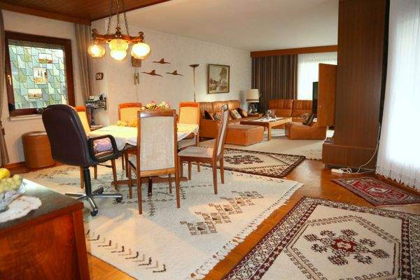 Großes Wohn- / Esszimmer