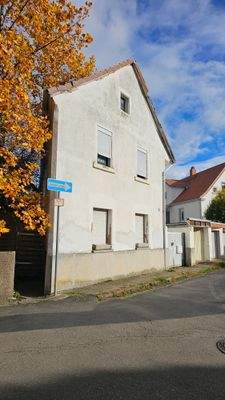 Straßenansicht mit Garage (2).jpg