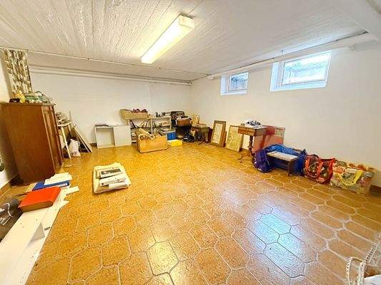 gefliester Vollkeller