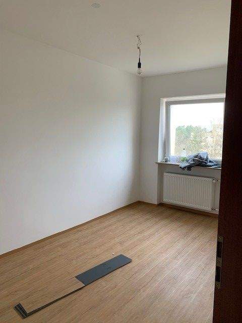 Helle 3-Zimmer-Wohnung mit Tiefgaragenstellplatz in Büchenbach, Kulmbacher Str. - Foto 1
