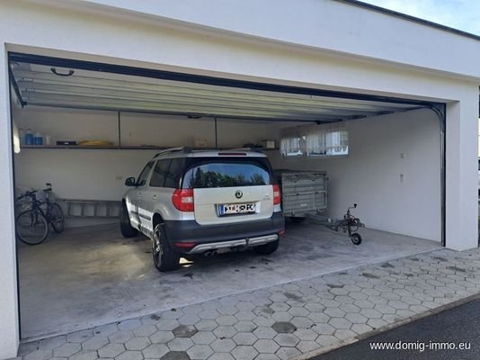 große Garage