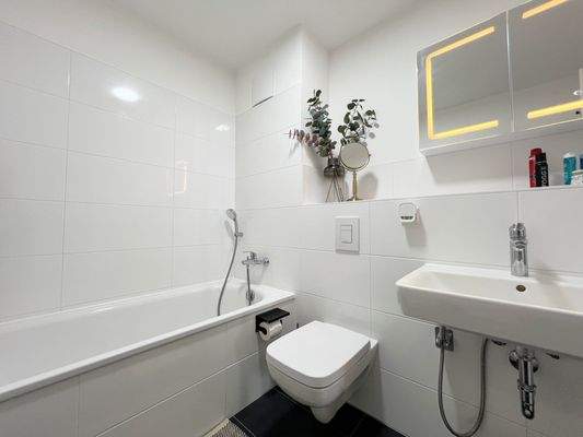 En suite Bad mit Wanne