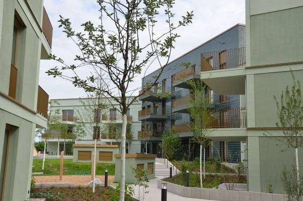 KÖNIGSKINDER_Innenhof