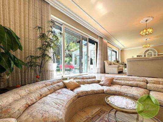 ... mit Blick zur Terrasse 1