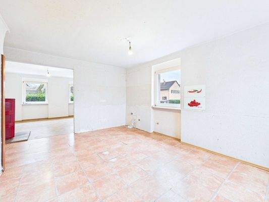 Einfamilienhaus mit Entwicklungspotenzial in Schwalbach