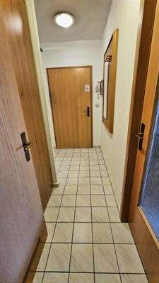 Flur, von Eingangstür gesehen