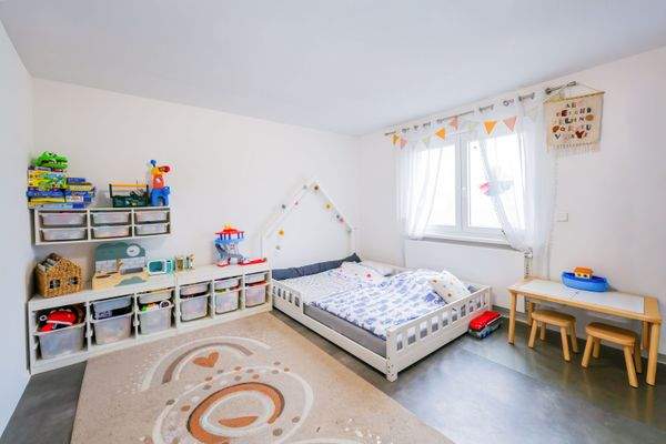 Kinderzimmer EG
