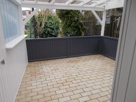 überdachter Balkon