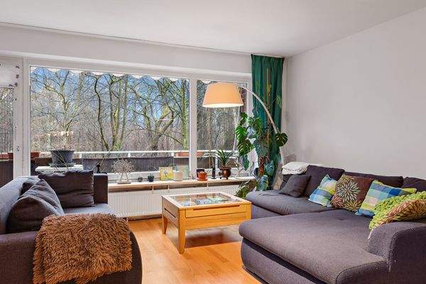 Wohnbereich mit Waldblick