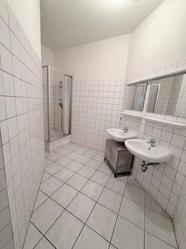 Sonnige Wohnung mit kostenloser Einbauküche in Plauen zu vermieten! - Foto 5