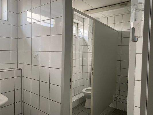 Moderne und gepflegte Toilettenanlagen