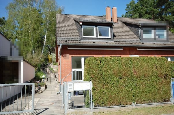 Hausansicht von der Straße