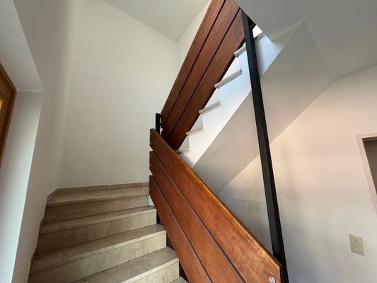 Treppenhaus EG.
