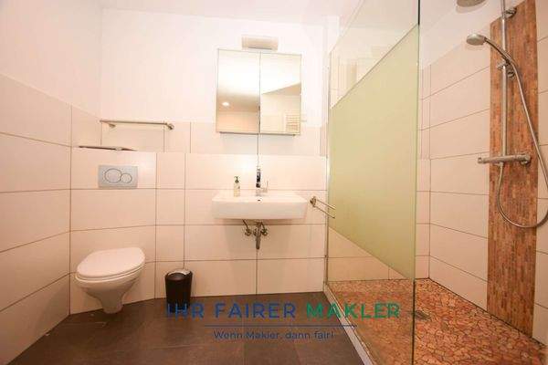 Badezimmer Eingang 3_