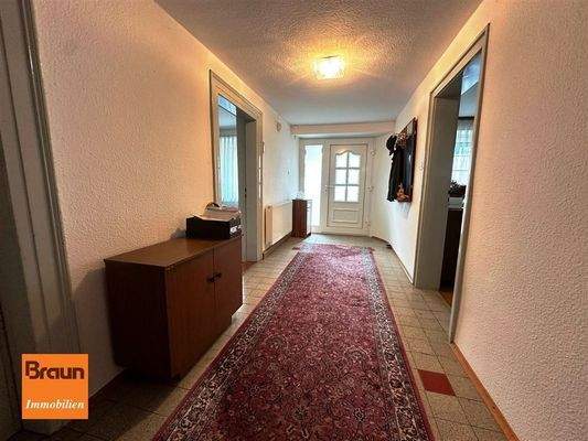 Wohnhaus mit Scheune, Trossingen, Diele EG